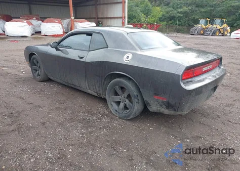 2013 Dodge Challenger Sxt from USA, damaged, VIN 2C3CDYAG3DH561956